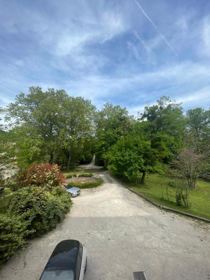 Le Chateau Emile Loubet - Appartement Entier La Bégude-de-Mazenc Eksteriør billede
